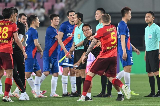 伯纳乌的那个夜晚：69年前皇马在主场捧起第二座欧洲冠军杯